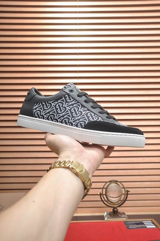 Burberry sz38-44 hnq0164
